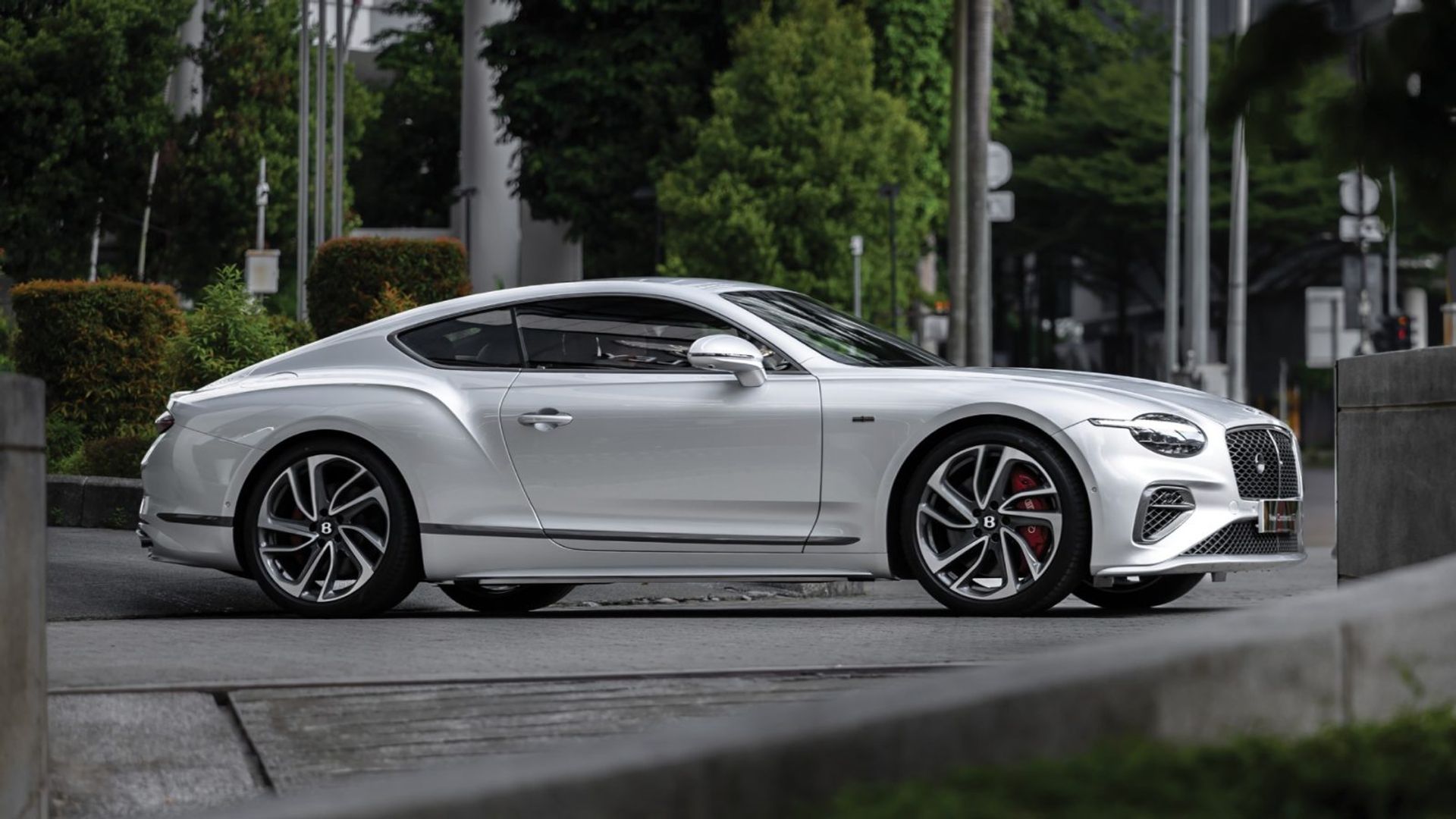 Bentley Continental Silent Luxury The Hybrid Bridge: Silent Cities and Roaring Highways