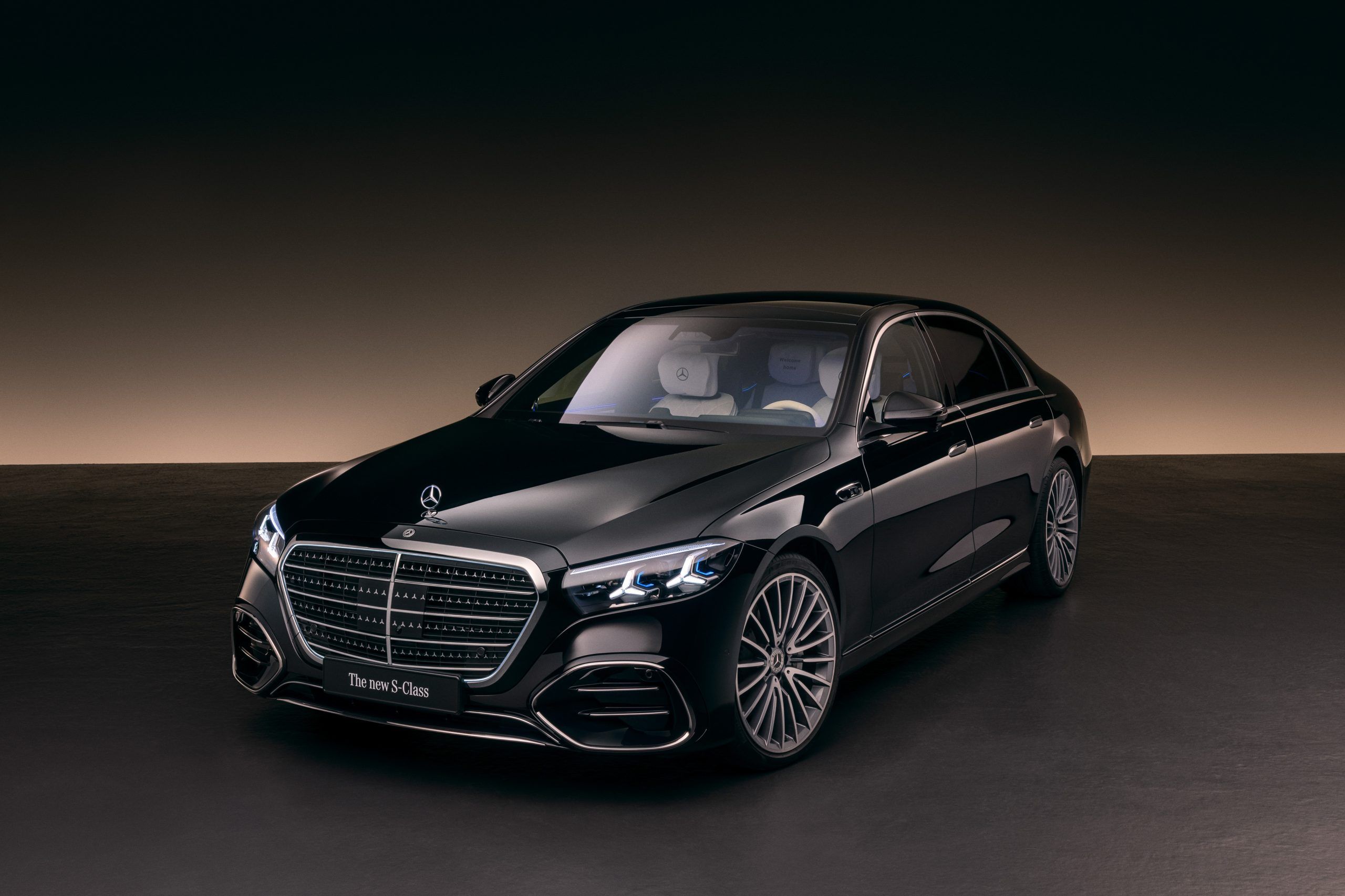 Mercedes-Benz new S-class 詳細非売カタログ Mercedes-Benz introduces the new S-Class – PrestigeOnline Singapore
