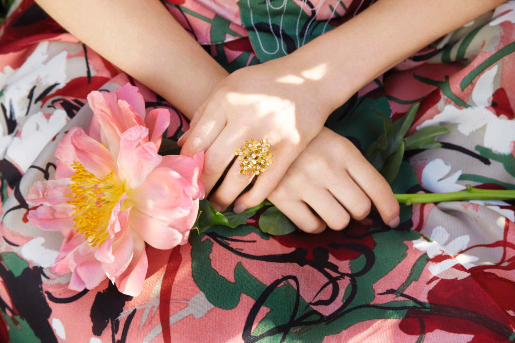 送給她最浪漫的七夕傳情 |獻上 Van Cleef & Arpels 一束永不凋零的花