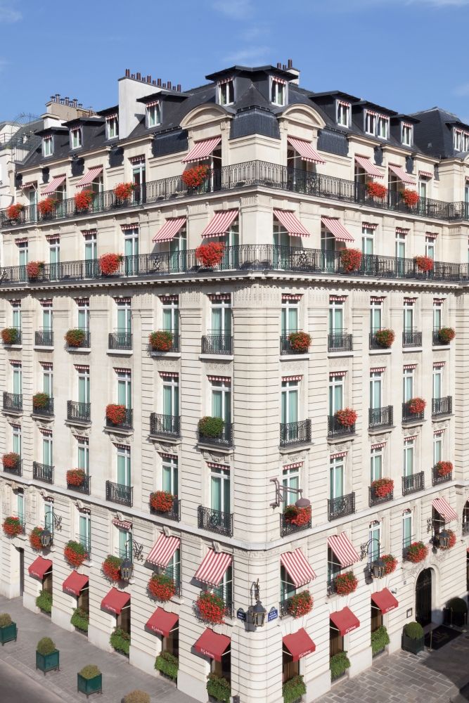 【2024巴黎奧運】到巴黎看奧運,不可錯過的極致奢華住宿體驗!探索Le Bristol Paris與巴黎白馬莊園