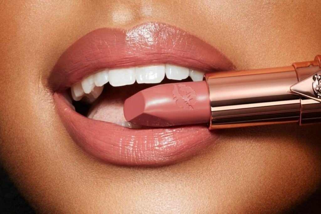 4 Lipstick Shades for Whiter Teeth and that Perfect Con-Call Smile
