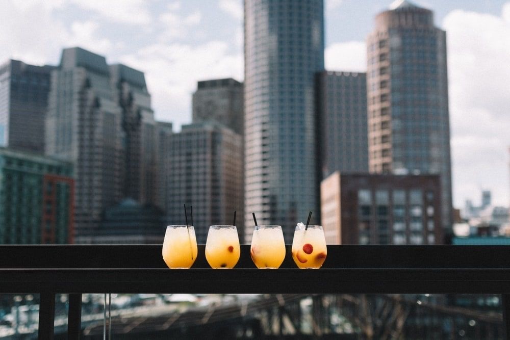 Rooftop Bars Around the World for a Luxurious Dining Experience