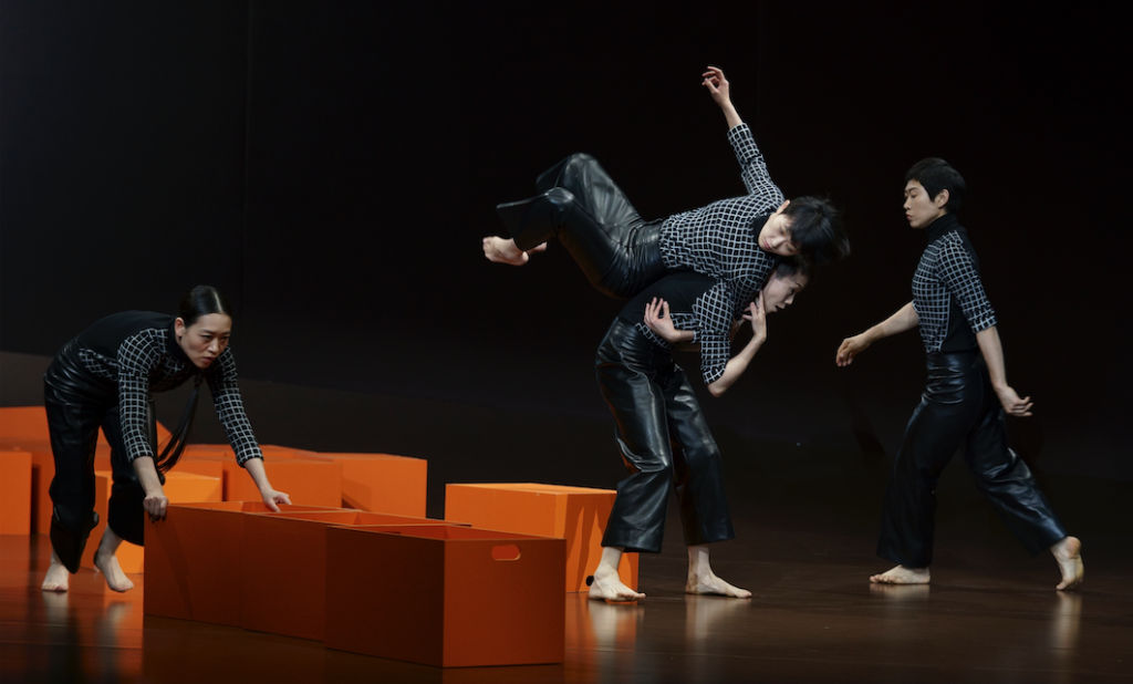 hermès fw gu performance