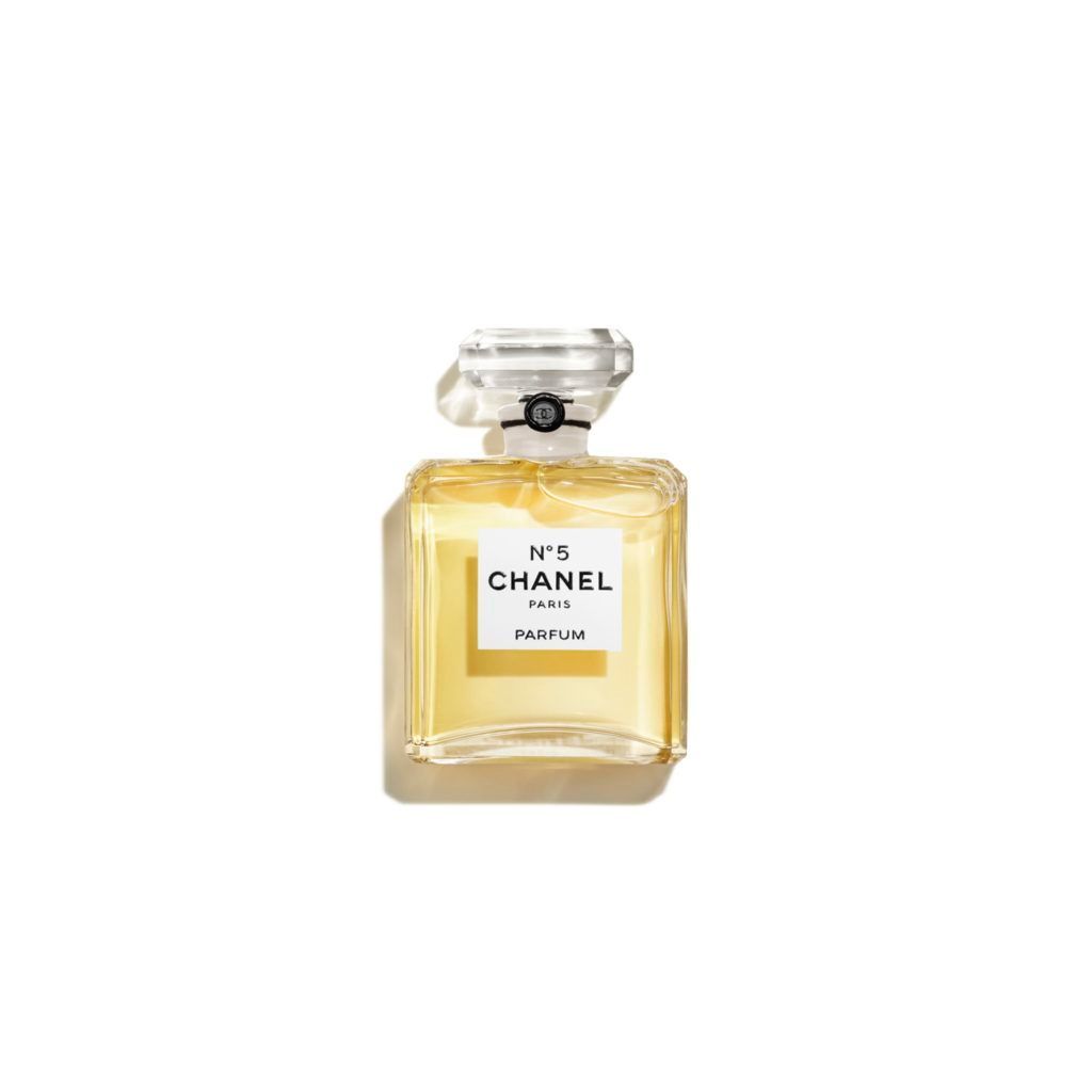 Chanel Marks No5 Perfume Centenary With 5555Carat Diamond Necklace  WWD