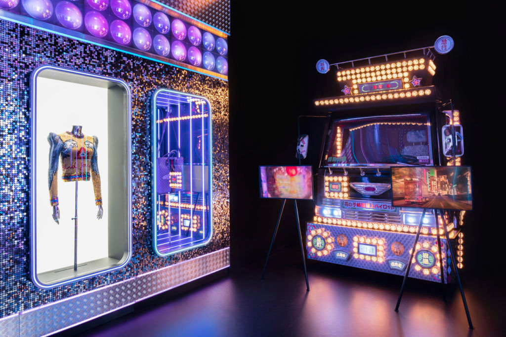 Gucci's Metaversal Playground: A Chic Alchemy of Digital & Physical Luxury  Through NFTs, by BluShark Media, Jul, 2023