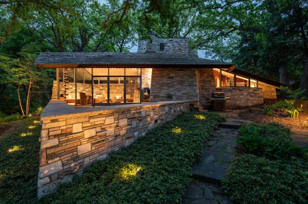 Residences Designed by Frank Lloyd Wright That Don’t Cost a Fortune