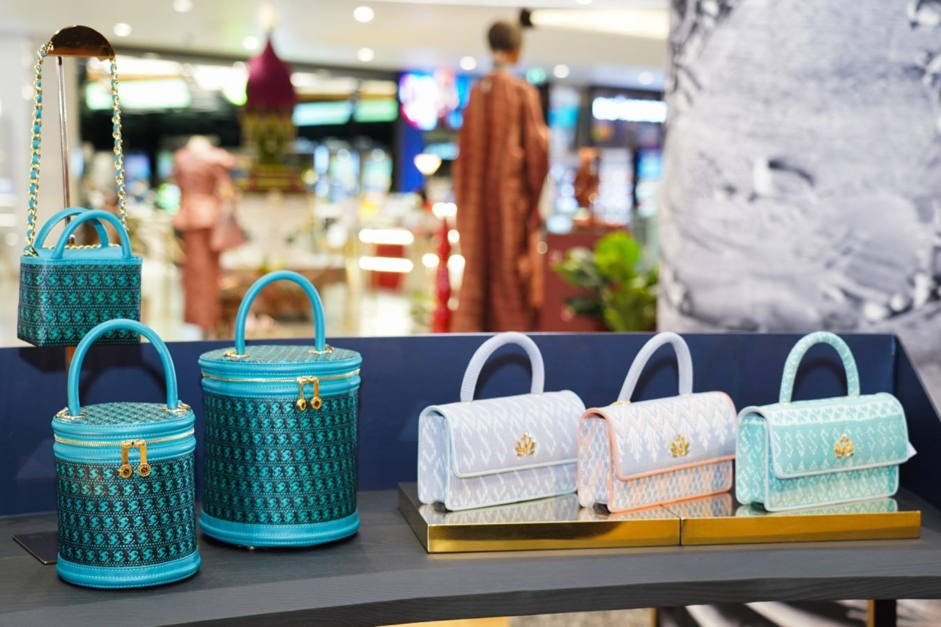 Where to buy Wayuu bags in Bangkok: Maline | Bangkok, Shopping | Colorful  Horizon