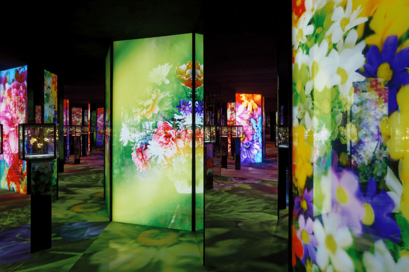 Van Cleef & Arpels and Photographer/Artist Mika Ninagawa Team Up for the Paris Florae Exhibition