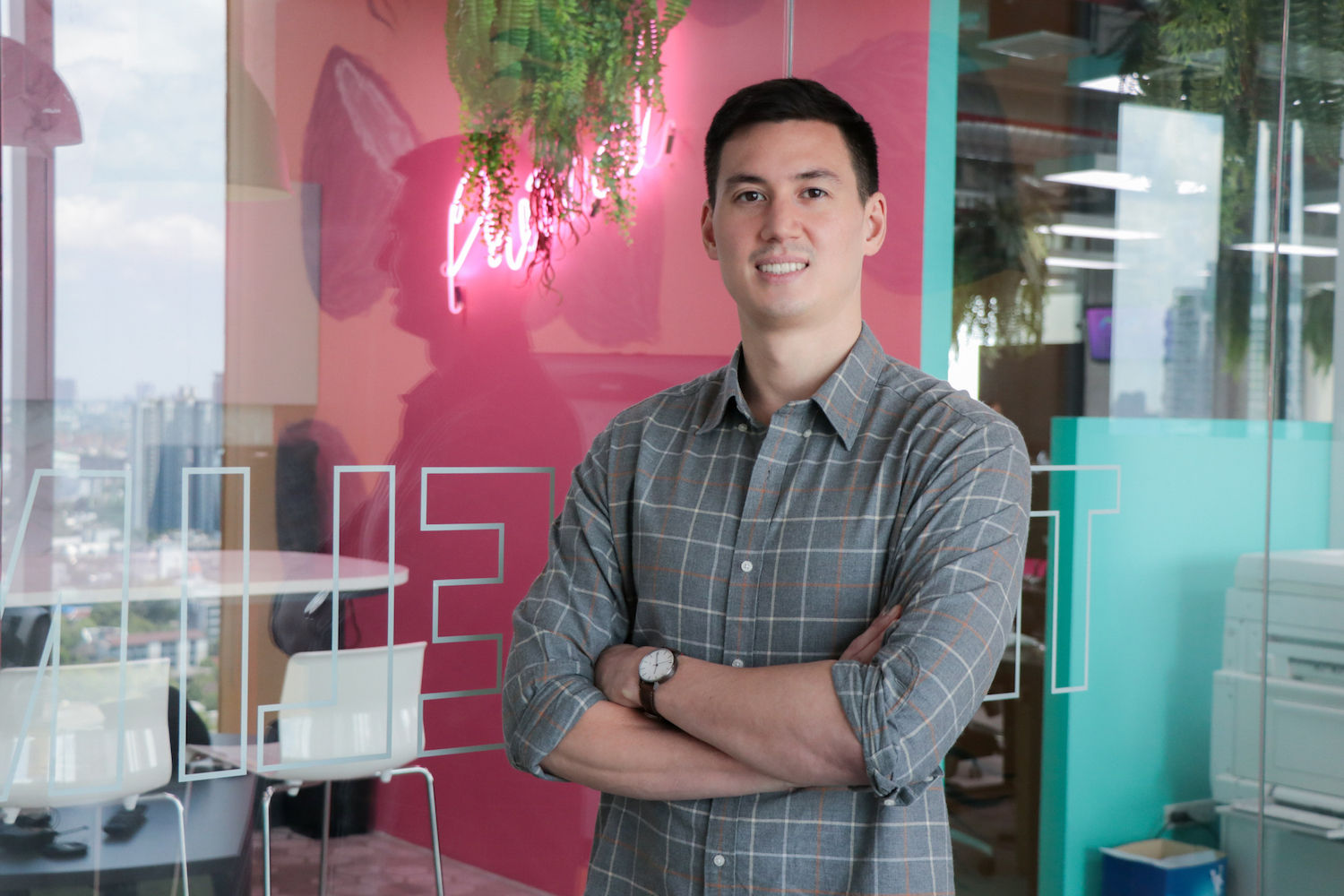 MARK MCDOWELL | 300 High Flyers | Prestige Thailand