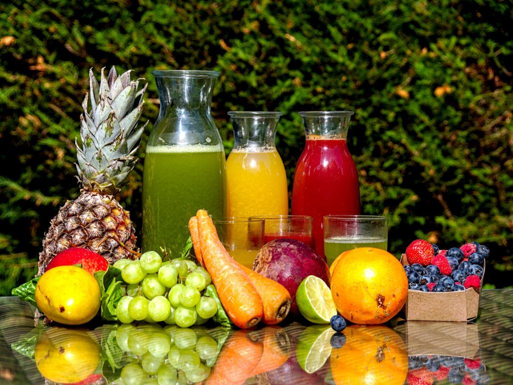 10 Superfood Drinks to Keep Healthy and Happy