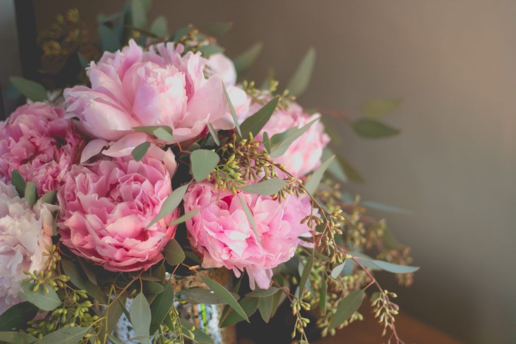 8 Romantic Flowers to Give and Receive This Valentine's Day