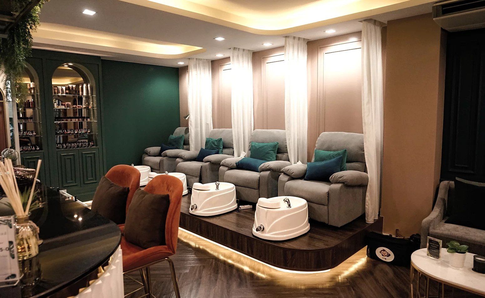 Pamper Yourself at These Luxury Nail Salons around Bangkok
