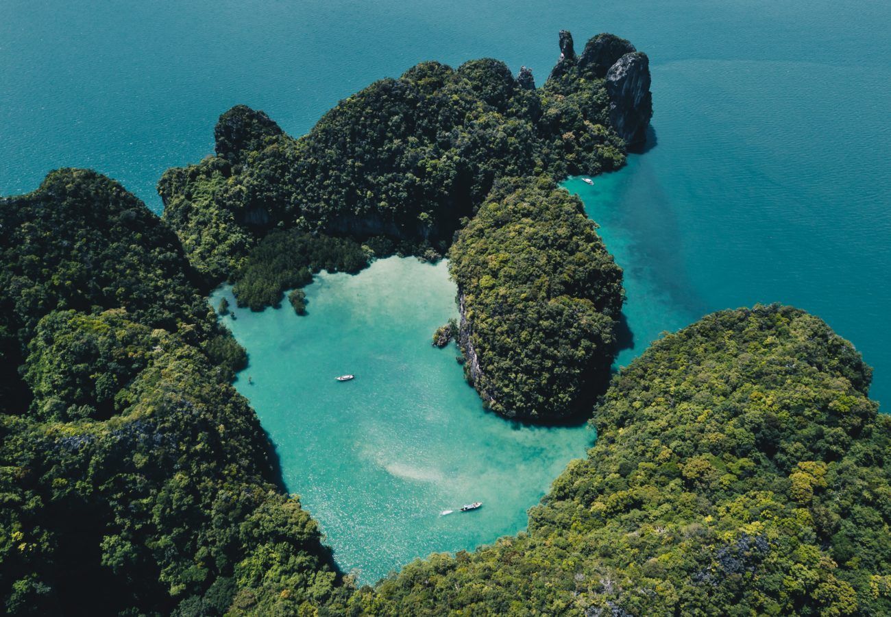 The Most Stunning Scuba Diving Spots Around Thailand