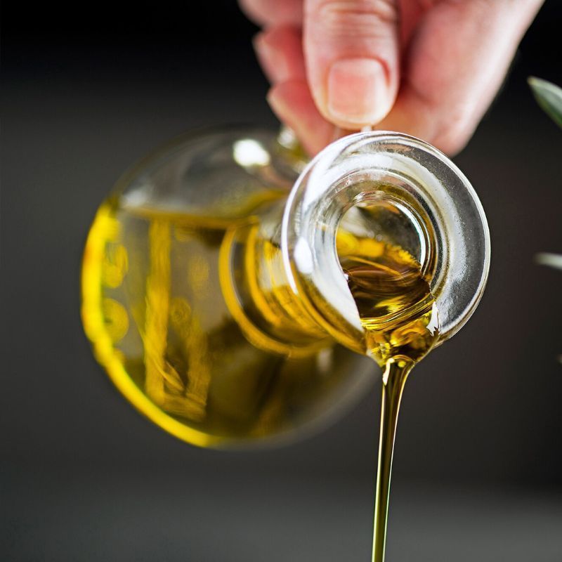 Olive Oil Sommeliers on selecting the Best Extra-Virgin Olive Oil