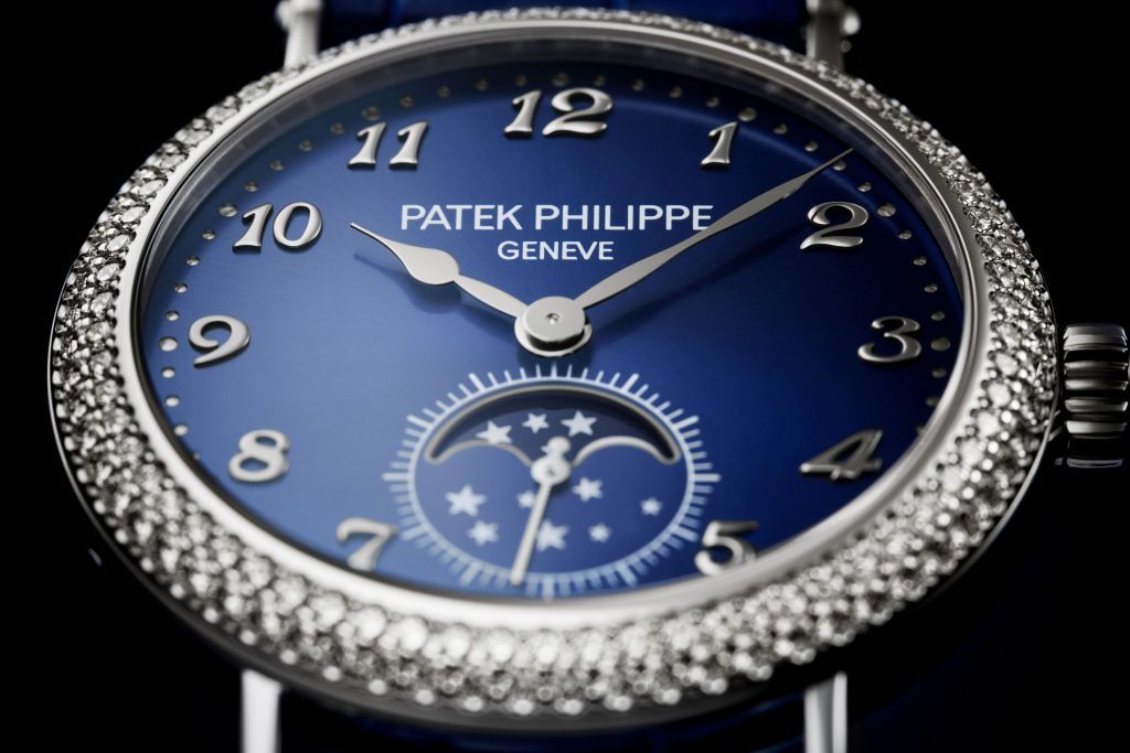 Patek Philippe's Women Timepieces for Thai Mother's Day