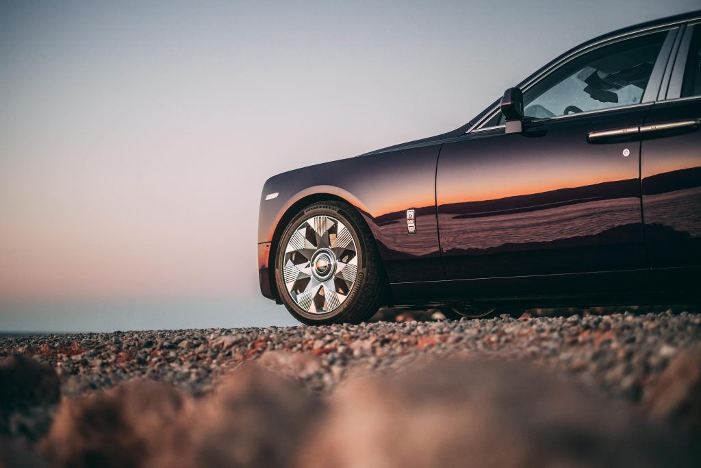 A Magic Carpet Ride with Rolls-Royce Phantom Series II