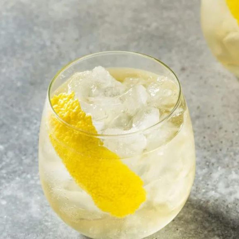 Why We’re Sipping a Cocchi Americano This Weekend