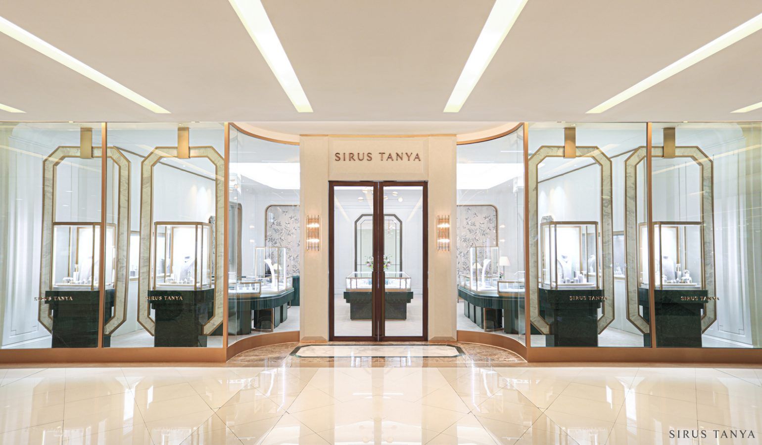 Sirus Tanya Opens a New Flagship Boutique in Siam Paragon