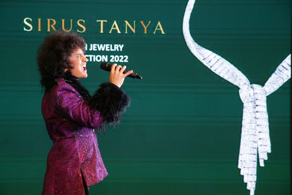 Trans Suxarevskaya Arxangelsk qizlar porno rasmlar