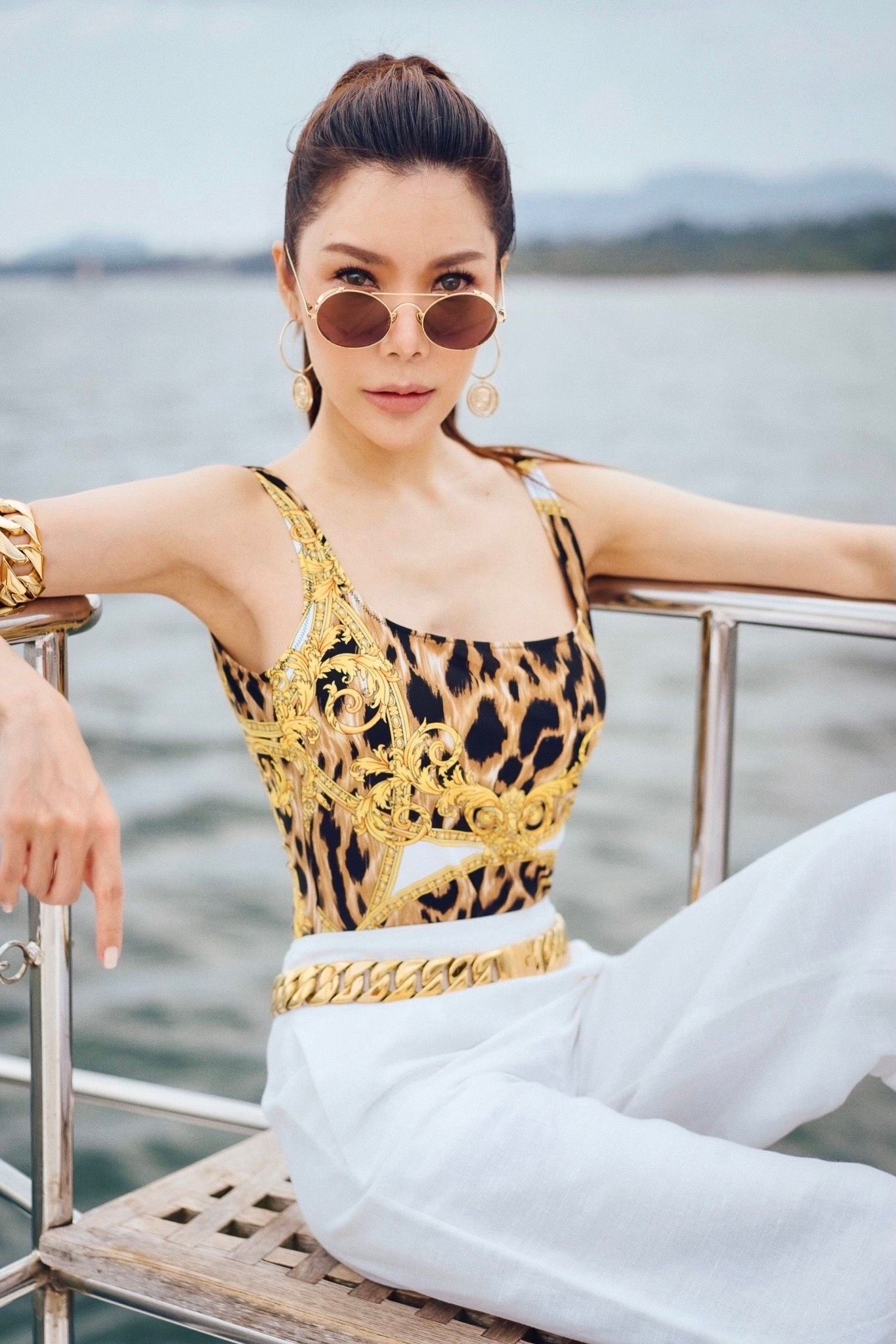 Pitsa pornosini tomosha qiling