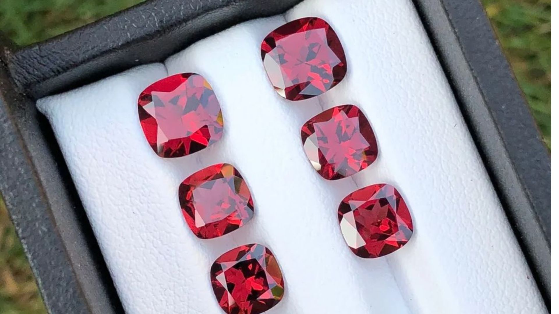 stone Garnet