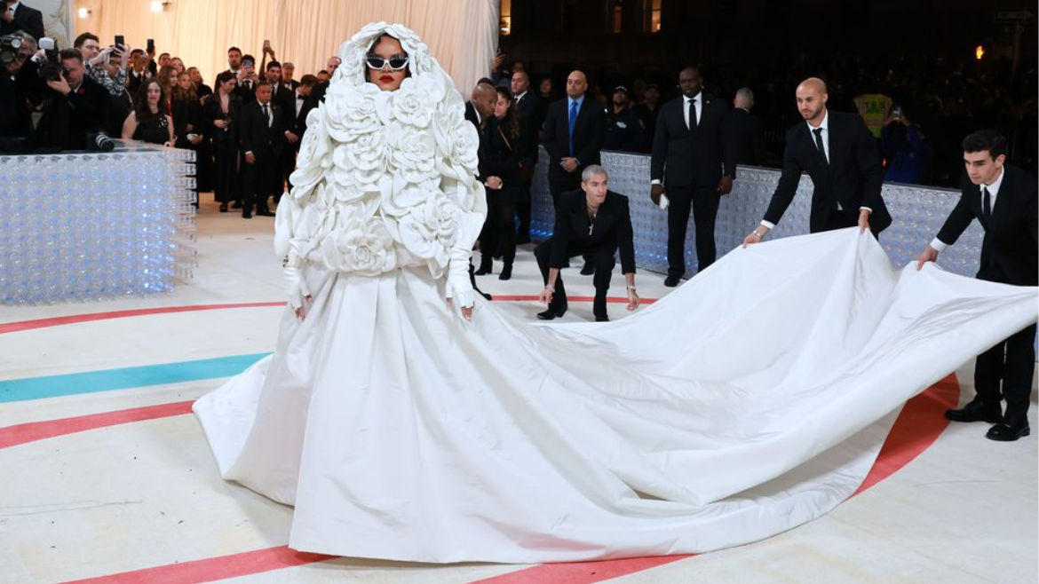 Dua Lipa Wore a '90s Chanel Wedding Dress to the Met Gala