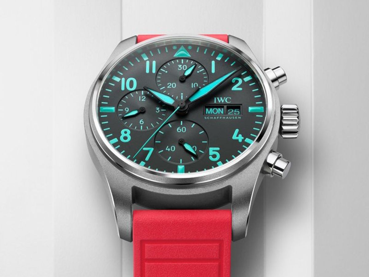 IWC Launches Pilot's Watch Chronograph 41 in Pink