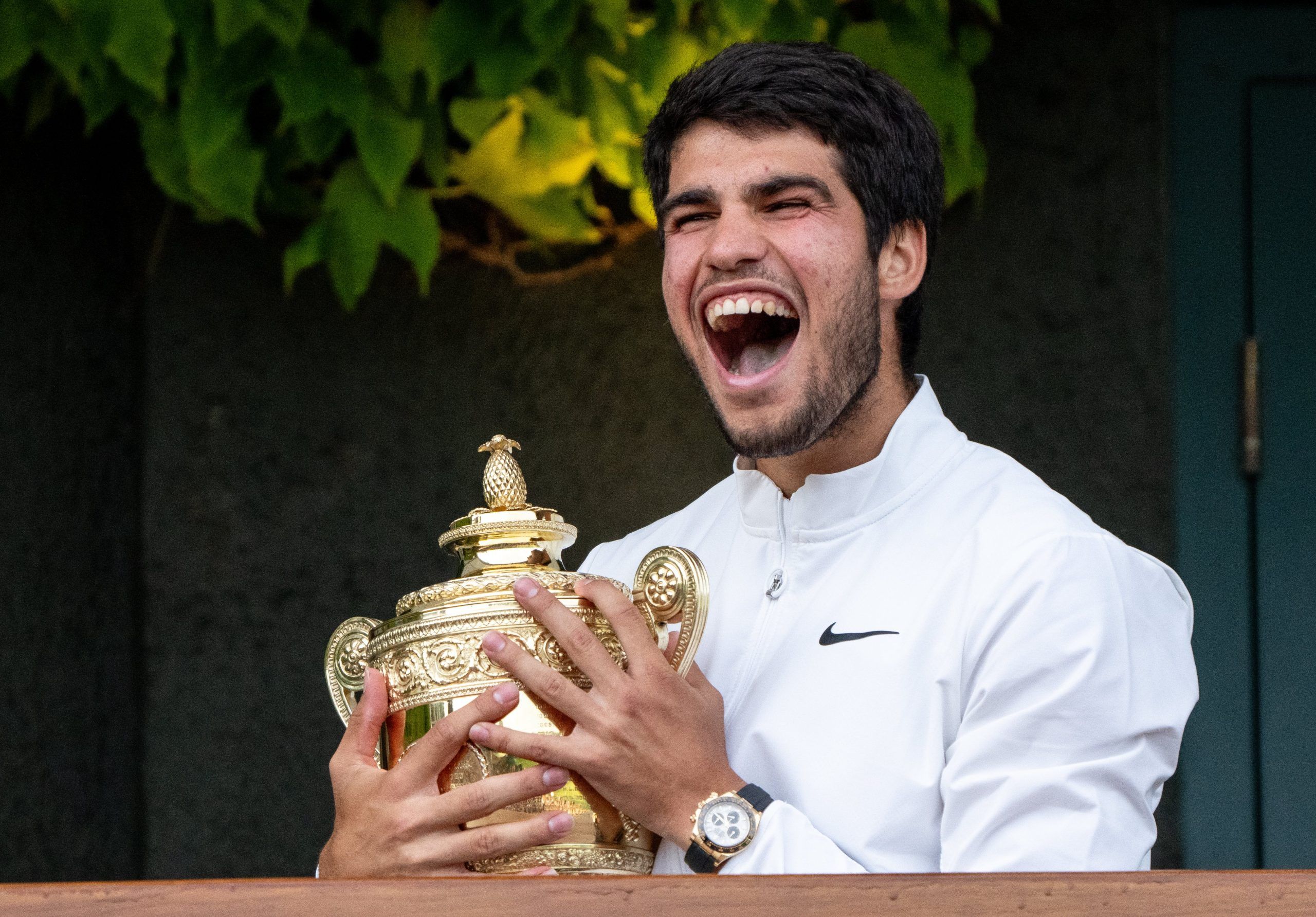 Carlos Alcaraz Wins the 2023 Wimbledon against Tennis Legend Djokovic