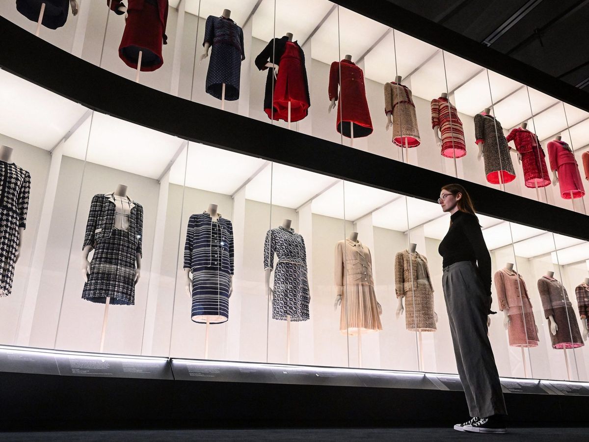 Pin on 1954 Chanel Comeback Collection