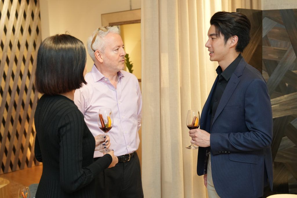 Gilded Elegance: Alexander Lamont Bangkok Gallery Hosts a Christmas Sunday Salon
