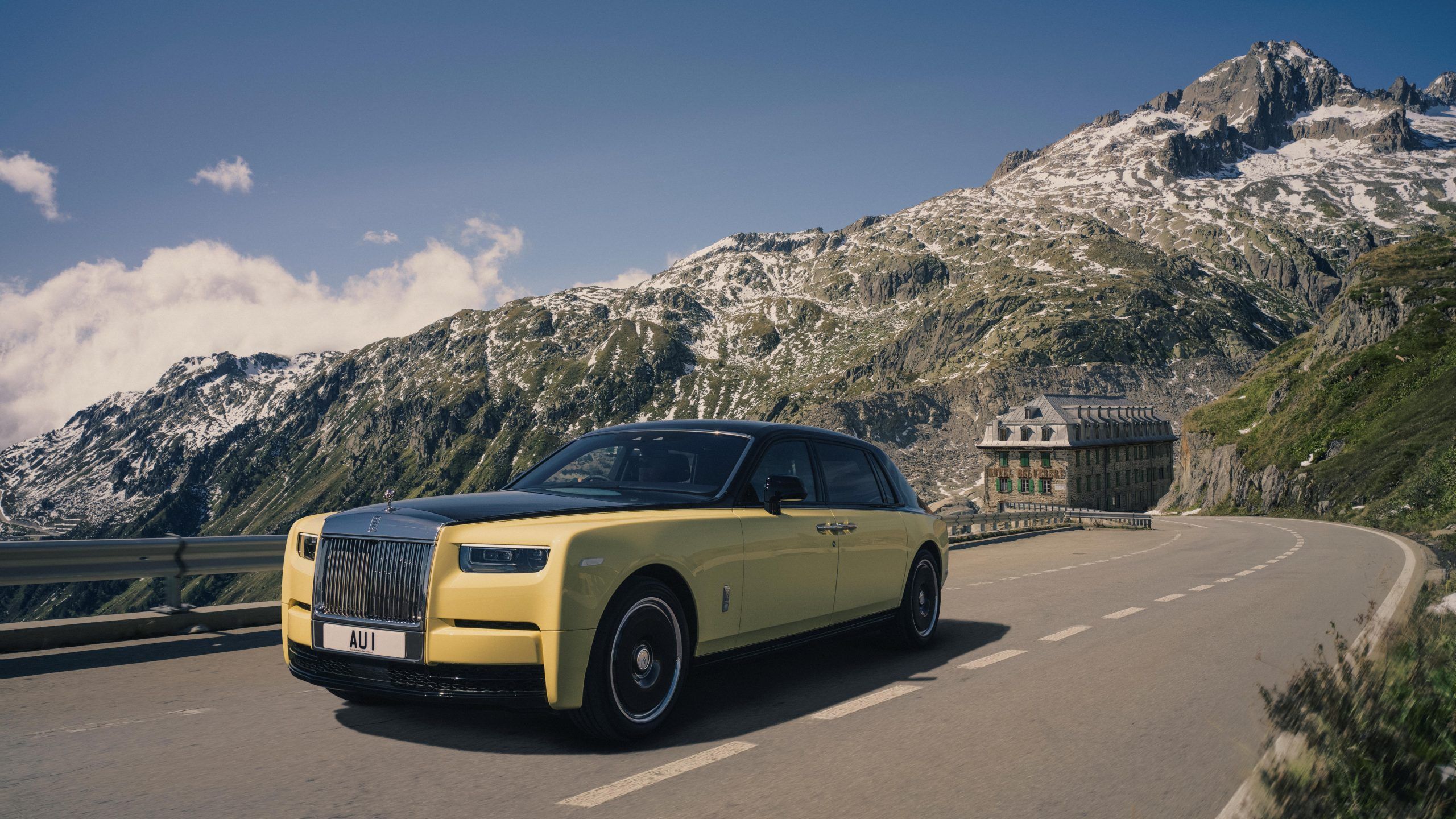Rolls-Royce Celebrates 60 Years of 'Goldfinger' with Exquisite