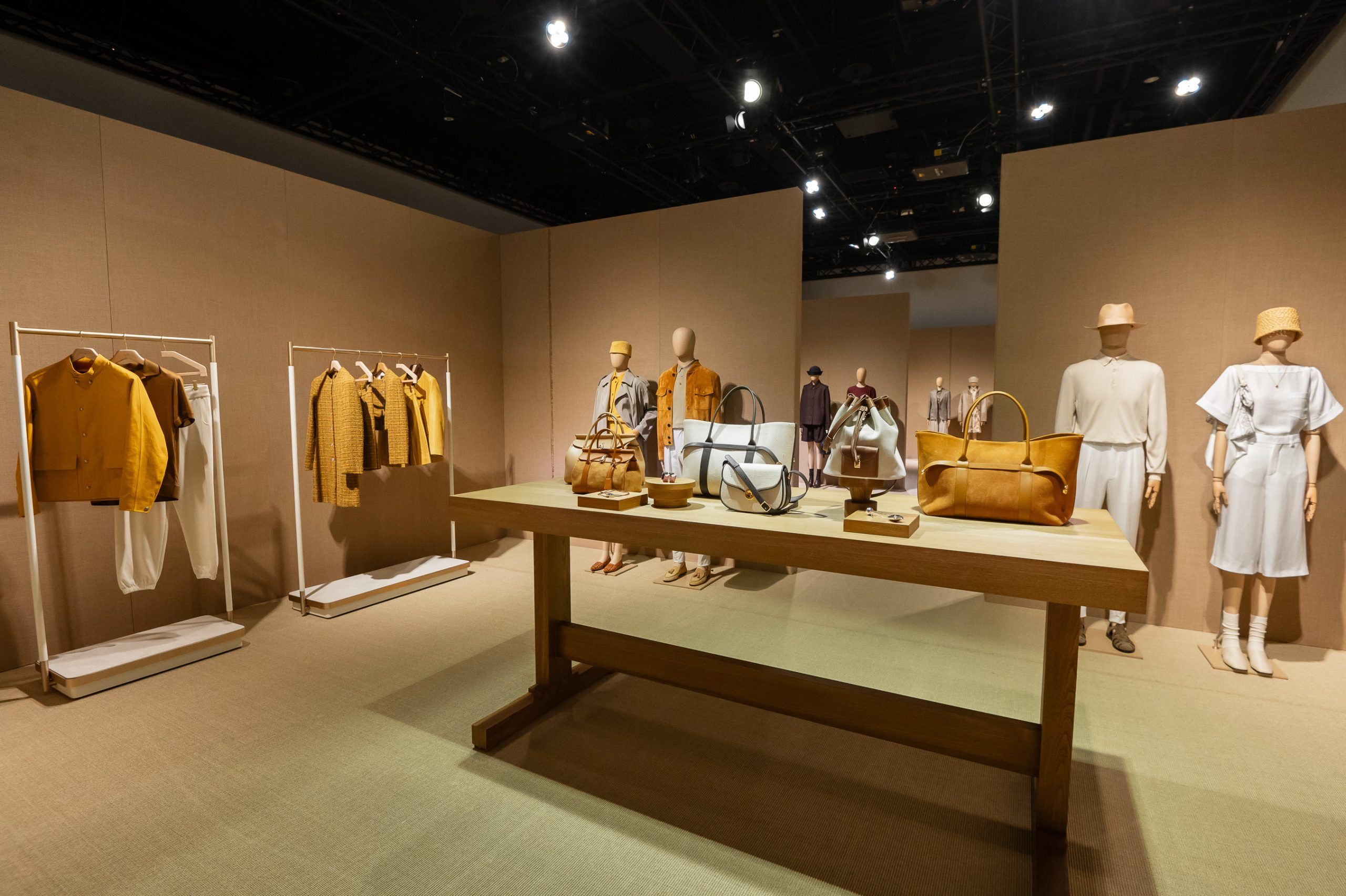 Centenary of Style: Loro Piana Unveils its Spring/Summer