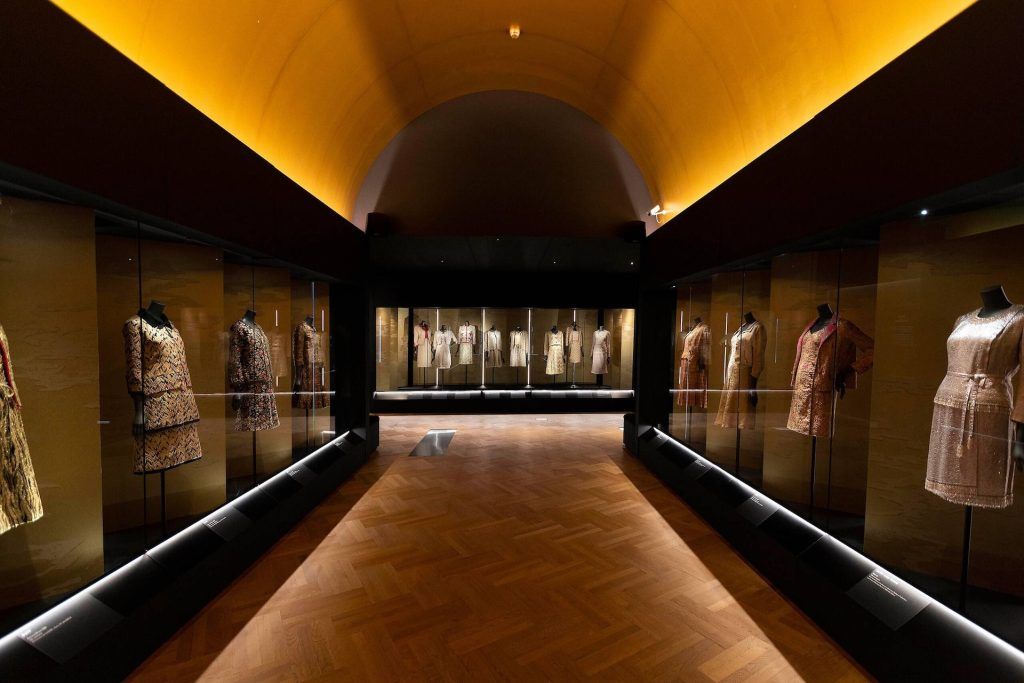 CHANEL FASHION IMPRESSIONISM コレクションボックス Chanel Fashion Impressionism Cruise Collection 2015 - 2016
