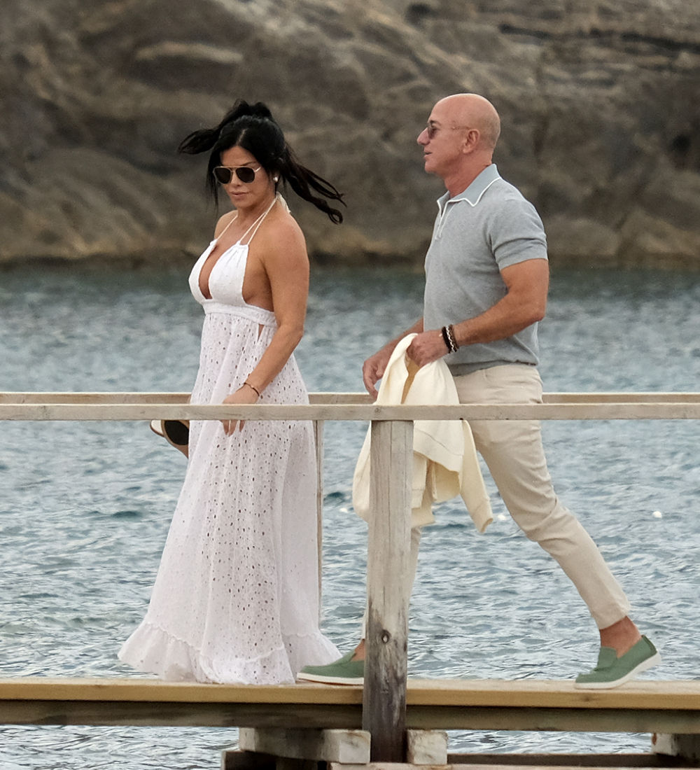The Most Expensive Dresses of Lauren Sanchez, Jeff Bezos' fiance