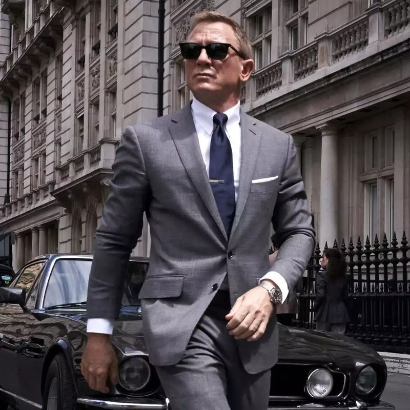 James Bond and Rachel Green are the top fictional fashion influencers